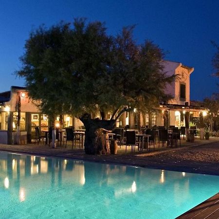 Hotel Restaurant Les Arnelles Saintes-Maries-de-la-Mer Ngoại thất bức ảnh