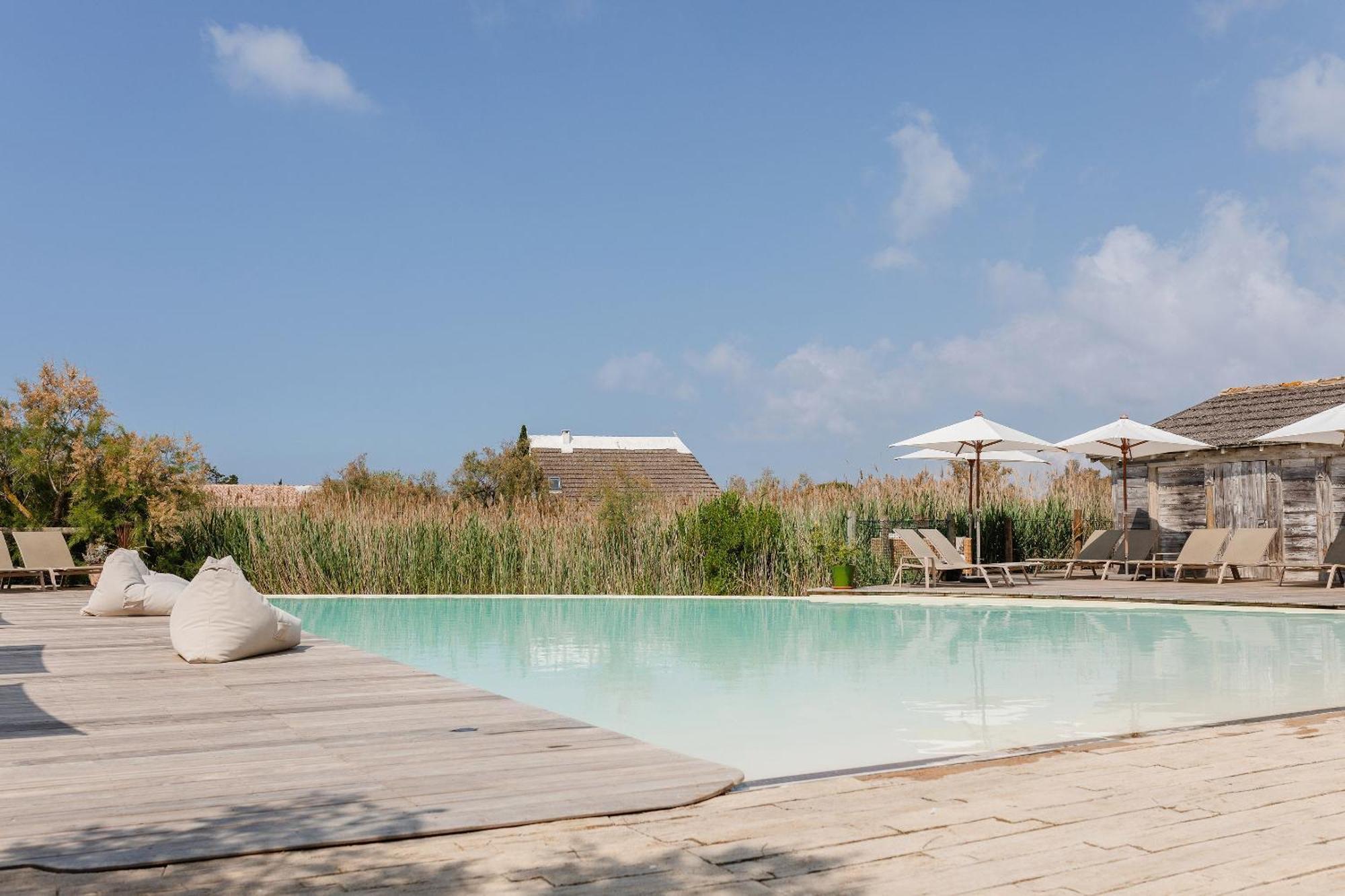 Hotel Restaurant Les Arnelles Saintes-Maries-de-la-Mer Ngoại thất bức ảnh